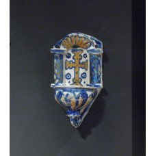 Ceramic panels of religious theme, cross with four circles